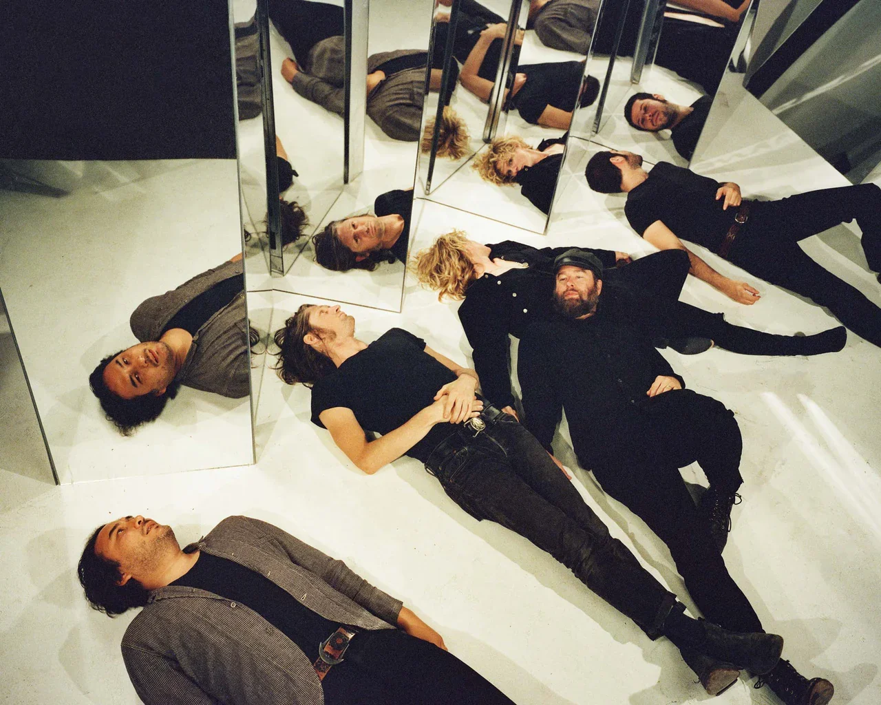 The Black Angels Wilderness of Mirrors album art